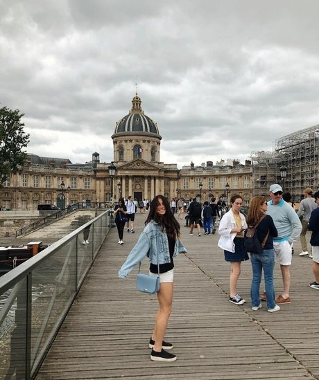 Brigit Sinaga photo 82