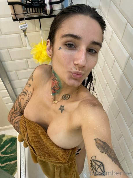 Brin Amberlee photo 33