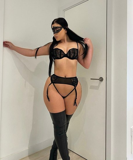 British Baddie photo 36