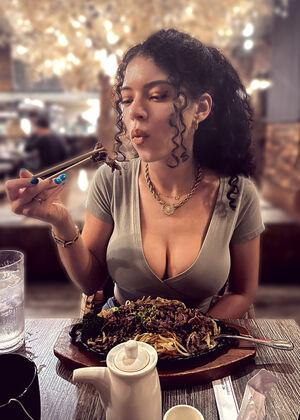 Brittany Venti photo 371