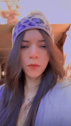 Brittany Venti photo 525