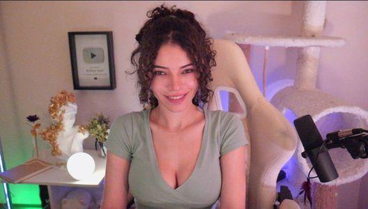 Brittany Venti photo 777