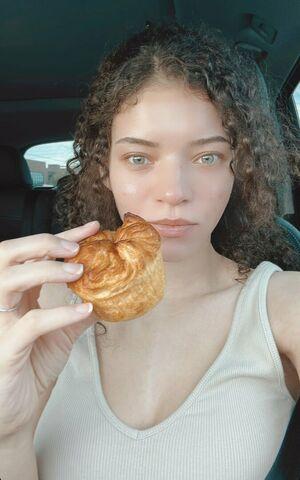 Brittany Venti photo 1175