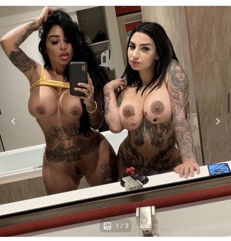 Brittanya Razavi photo 12