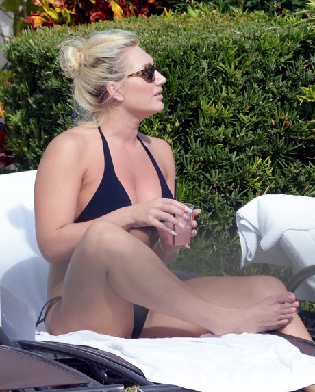 Brooke Hogan photo 13