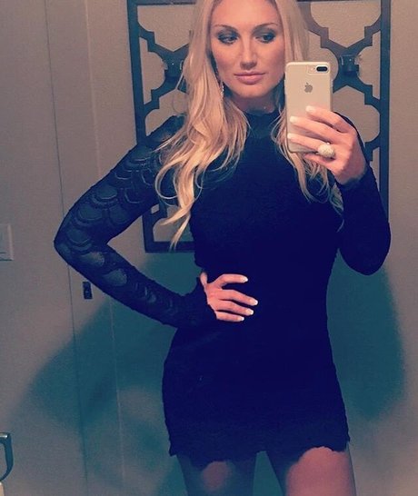 Brooke Hogan photo 64