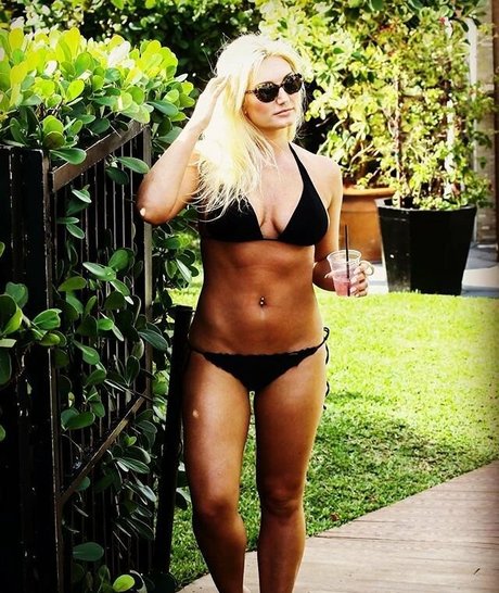 Brooke Hogan photo 75