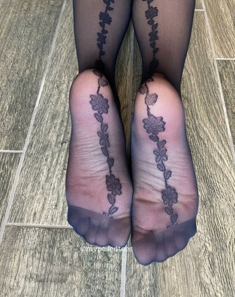 Brooke Jones photo 29