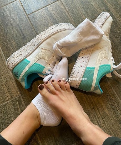 Brooke Jones photo 66