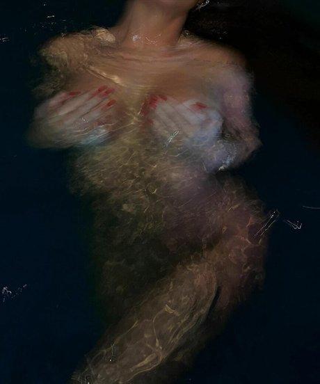 Bruna Figueiredo photo 55