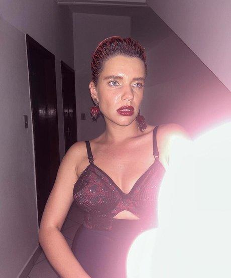Bruna Linzmeyer photo 61
