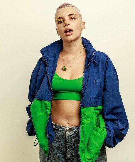 Bruna Linzmeyer photo 65