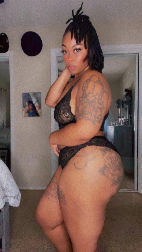 Brunettebooty34 photo 31