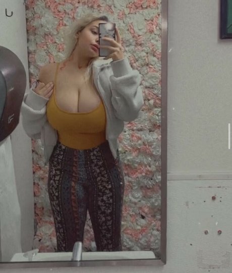 Bubble_Bella photo 12