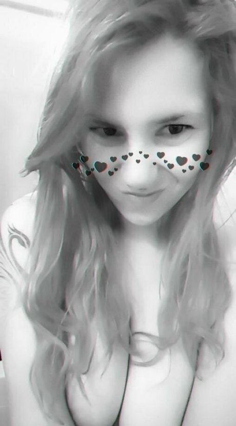 Bunnyqueen20961 photo 26