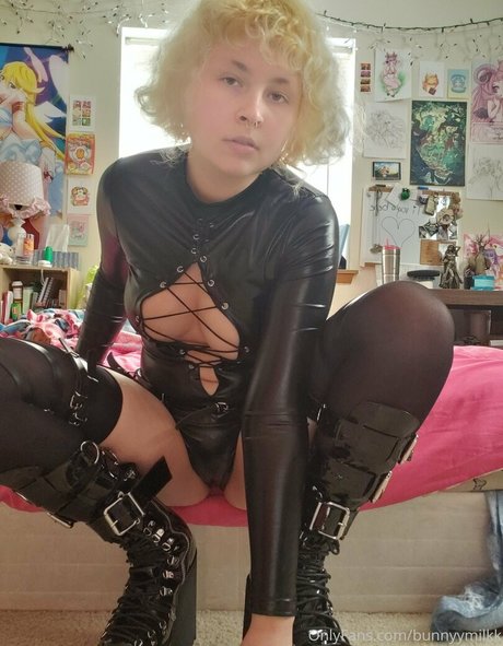 Bunnyymilkk photo 17
