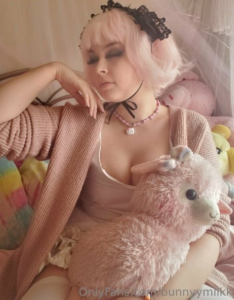 Bunnyymilkk photo 50