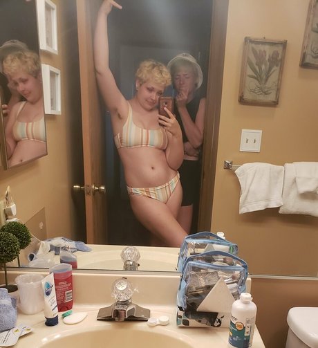 Bunnyymilkk photo 97
