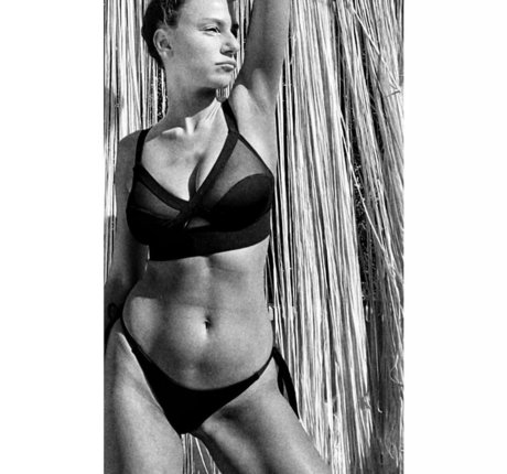 Burcu Bakdur photo 30