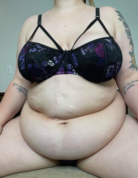 Burstingbabe photo 74