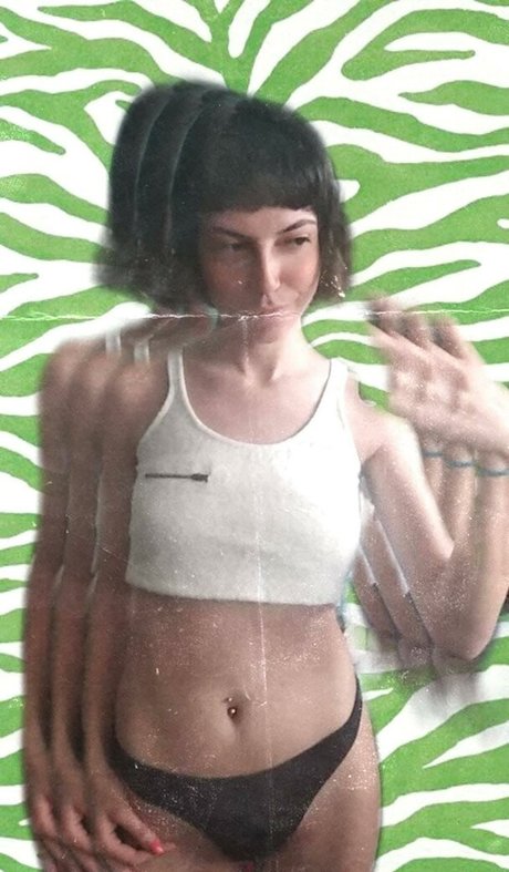 Busra cabuk photo 22