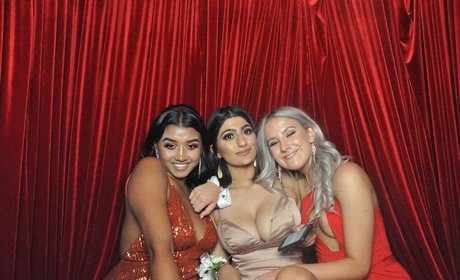 Busty Indian photo 18