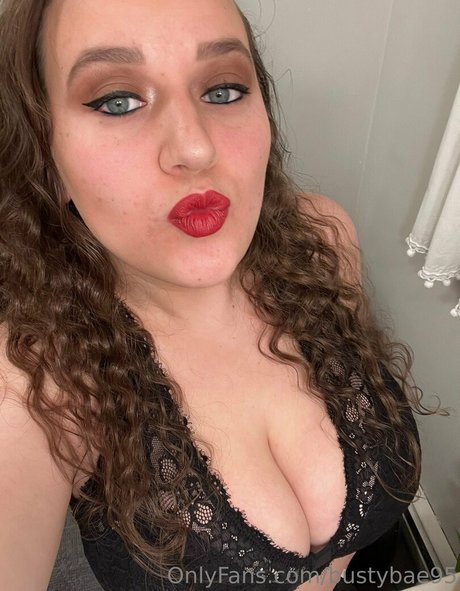 Bustybae95 photo 10