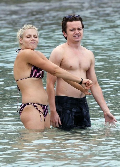 Busy Phillips photo 10