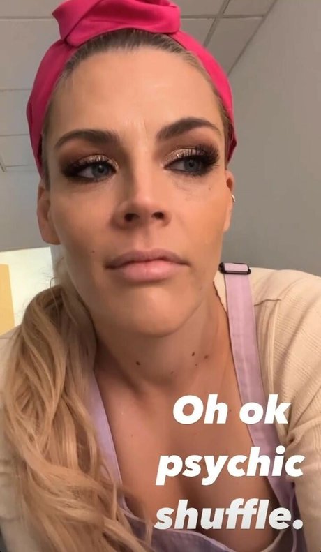 Busy Phillips photo 22