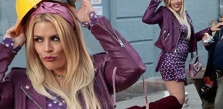 Busy Phillips photo 83