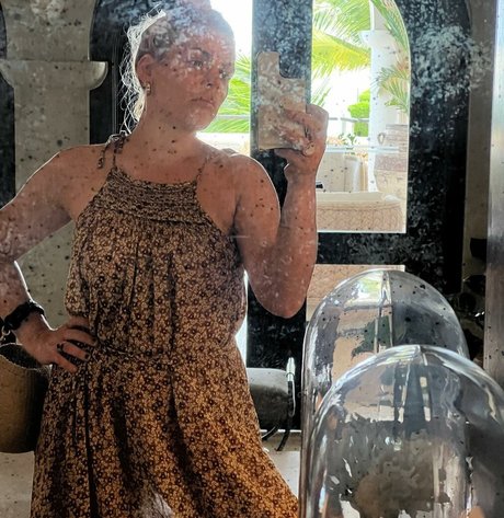 Busy Phillips photo 120