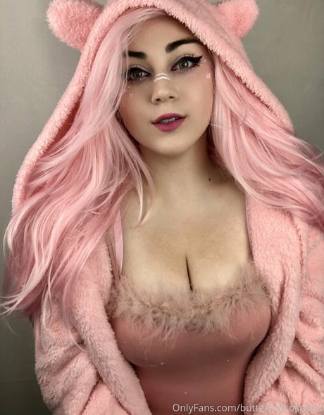 Buttercup Cosplays photo 36