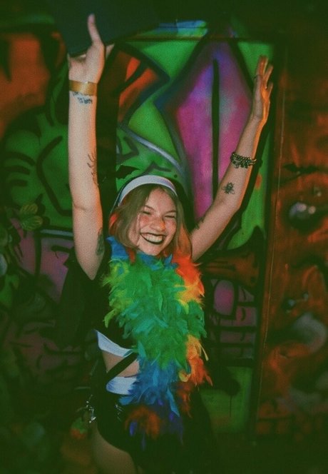 Buttercupdaddy666 photo 93