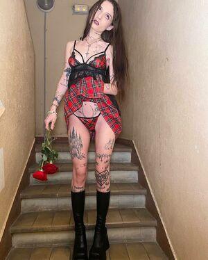 C0m9ts photo 137