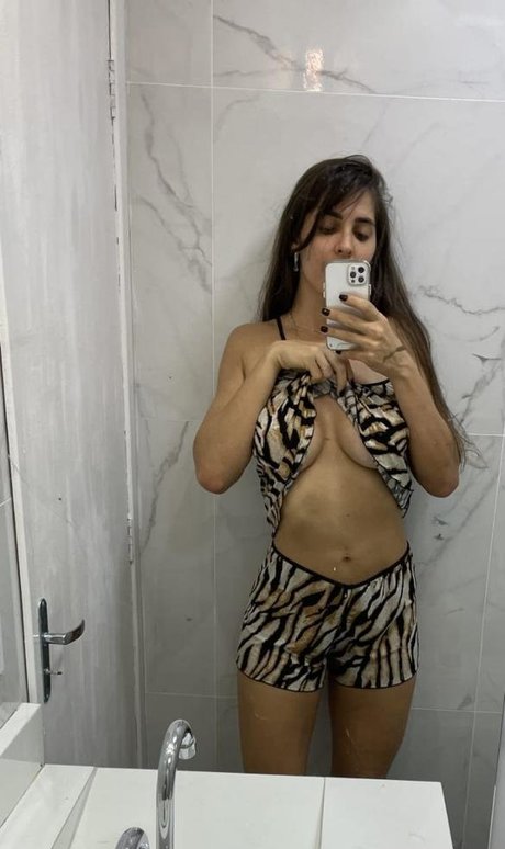 Caca Diniz photo 16