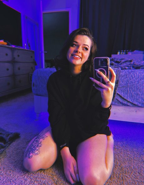 Cailythecat photo 18