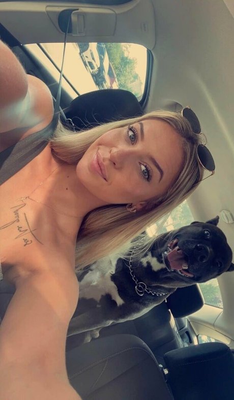 Caitlin Betterly photo 39