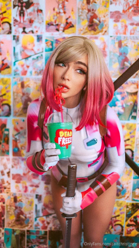 Caitlin Christine photo 18