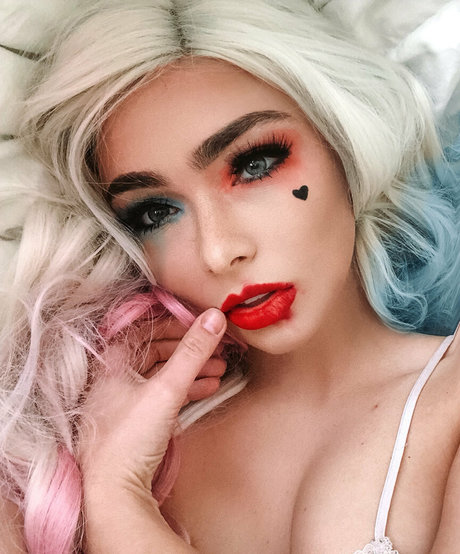 Caitlin Christine photo 28
