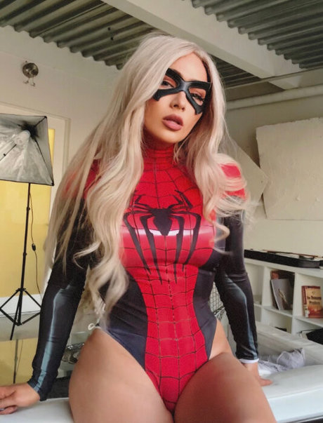 Caitlin Christine photo 36