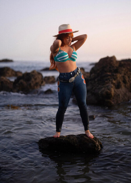 Caitlin Christine photo 56
