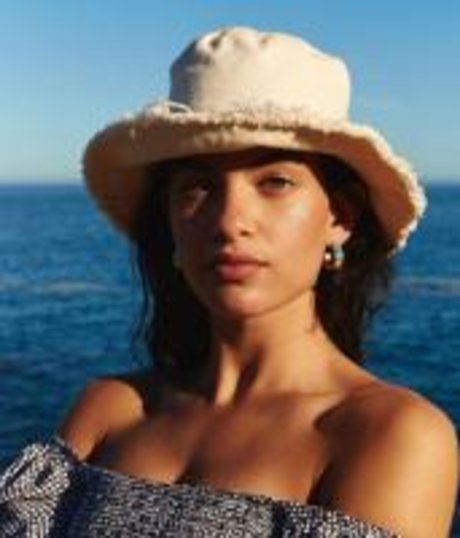 Caitlin Lamb photo 11