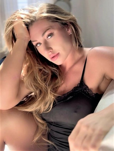 Caitlin Rice photo 19