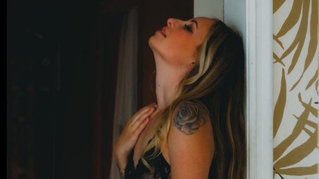 Caliwife13 Emma North photo 24