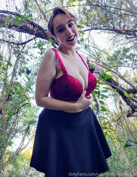 Callme.ickiervickyfree photo 19