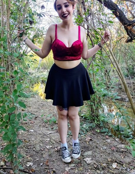 Callme.ickiervickyfree photo 40