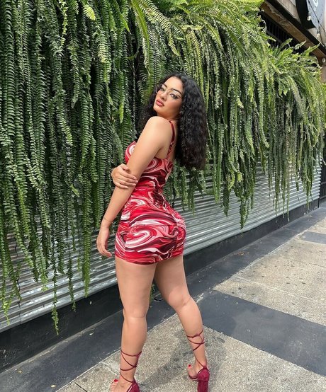 Camila Krystel photo 7