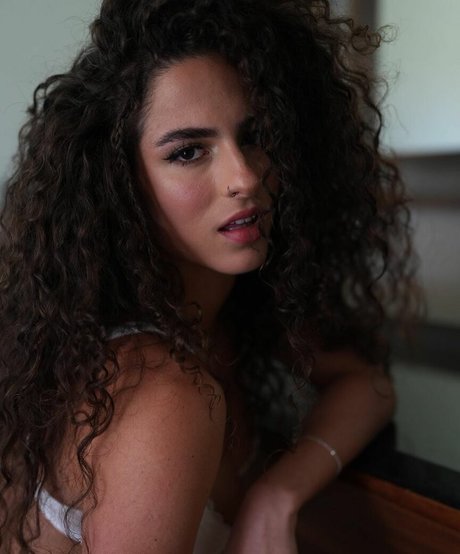 Camila Marana photo 289