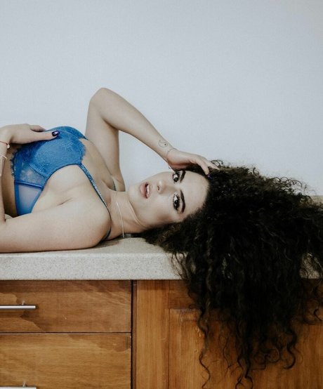 Camila Marana photo 384