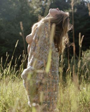 Camille Rowe photo 13